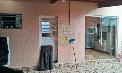 Casa com 3 quartos à venda no Centro, Taubaté 
