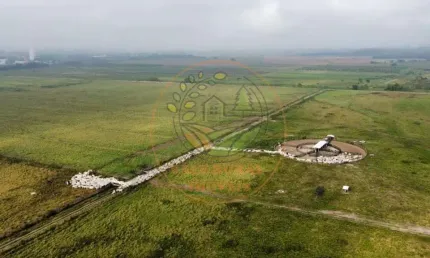 FAZENDA COM 175 ALQUEIRES NO VALE DO PARAIBA - SP RICA EM ÁGUA  FA00224
