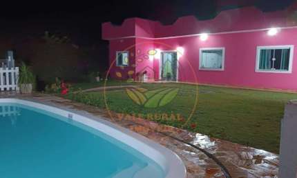 OPORTUNIDADE! MARAVILHOSA CHÁCARA COM PISCINA EM CAÇAPAVA- SP  CH00366