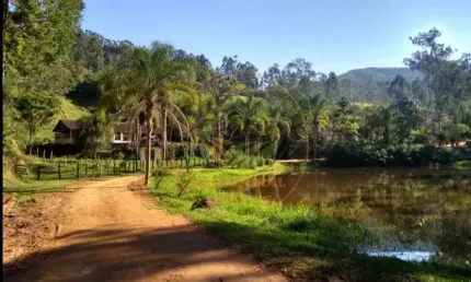 OPORTUNIDADE! FAZENDA COM 85 ALQUEIRES EM PARAIBUNA-SP  FA00298