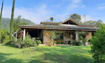 EXCELENTE CHÁCARA COM 16.000M² EM SANTA BRANCA - SP  CH00397
