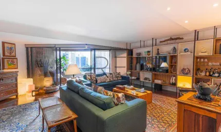 Apartamento espetacular à venda no Cambuí – 4 dormitórios, 2 suítes, 246 m², alto padrão! 