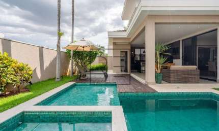 Casa à venda em Campinas, Loteamento Parque dos Alecrins, com 3 suítes, com 285 m²