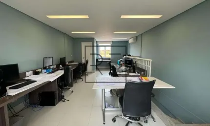 Sala comercial à venda na Rua Place Des Vosges, 88, Ville Sainte Helene, Campinas