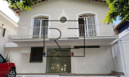Sobrado à venda em Campinas, Cambuí, com 3 quartos, com 220 m²