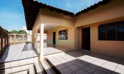 Casa terrea à venda, 3 dormitorios, sendo 1 suite, edicula com churrasqueira no Santiago, Londrina