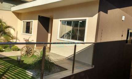 Casa assobradada a venda no Alpes  4 dormitórios, sendo 1 suíte com sacada, closet, banheira de hid