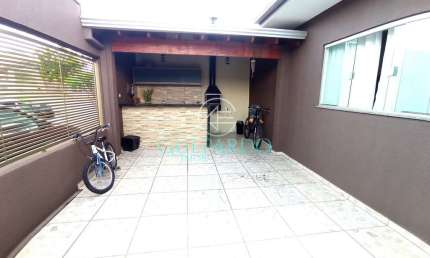 Casa geminada térrea à venda,  2 quartos, sala, cozinha com armários, Residencial Monte Castelo, Ca