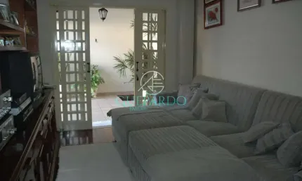 Casa térrea  à venda com 4 suites, ambientes com  armarios planejados, zoneamento zr2, na avenida v