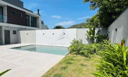 Casa com 3 quartos à venda na Neusa Goncalves Mendes, 10, Vila Nova, Porto Belo por R$ 2.190.000