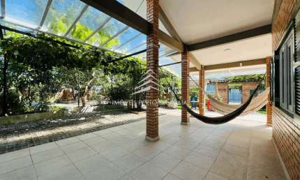 Casa com 3 quartos à venda na Gualberto Leal Nunes, 195, Centro, Porto Belo por R$ 2.450.000
