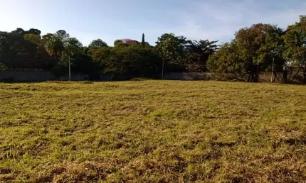 Terreno de esquina na entrada do ondas, localização top em piracicaba. muita segurança e conforto!