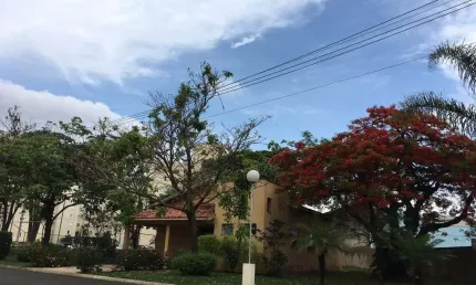 Apartamento térreo à venda no Condomínio Park Dois Córregos – com planejados