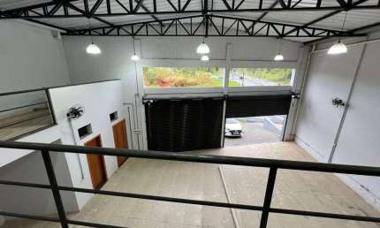 Barracão para locação na Av. Rio das Pedras – Piracicaba/SP | 370m², mezanino e localização estraté