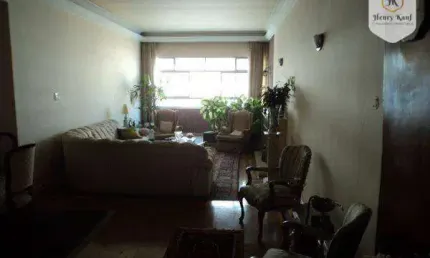 Apartamento  na Av. Paulista - há poucos metros do Metrô Brigadeiro. 164 m2