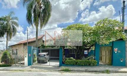 Charmoso sobrado próximo ao metrô Vila Sônia - R$ 1.100.000
