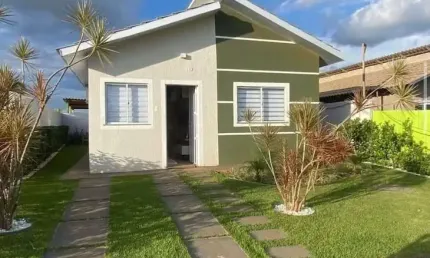 Casa em condomínio fechado com 2 quartos à venda na Rua RR-19, 20, Residencial Ravena, Senador Canedo por R$ 239.000