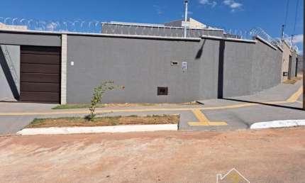Casa com 3 quartos à venda na Rua RR-15, 2, Residencial Ravena, Senador Canedo por R$ 265.000
