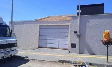 Casa com 2 quartos à venda na Virgílio J. Ferreira, 5, Setor Pampulha, Aparecida de Goiânia por R$ 134.000