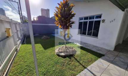 Casa com 3 dormitórios para alugar, 80 m² por R$ 5.160,00/mês - Fazenda - Itajaí/SC