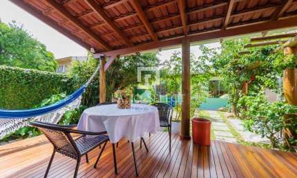 Casa com 5 quartos à venda no Jardim Amélia, Pinhais 