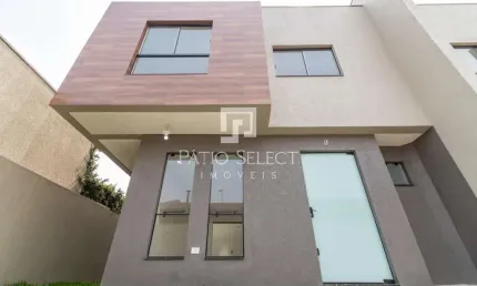 Sobrado com terraço de 30m² no Uberaba, Curitiba/ Pr