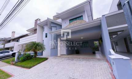 Casa com 240 m², 3 quartos sendo 1 suíte para alugar no bairro Santa Quitéria/Fazendinha.
