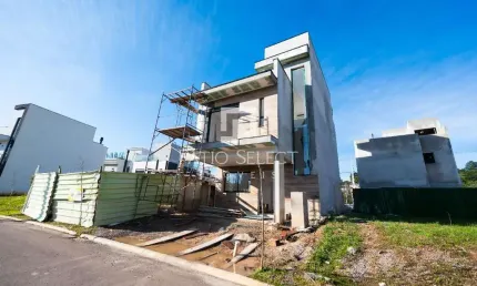 Casa de condomínio com 160 m², 3 quartos sendo 3 suítes à venda no bairro santa cândida.