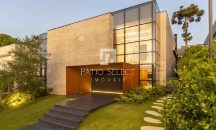 Casa com 651 m², 4 quartos sendo 4 suítes à venda no bairro campo comprido.