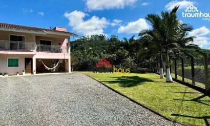 Casa com 3 dormitórios à venda, 215 m² por R$ 745.000,00 - Vila Itoupava - Blumenau/SC