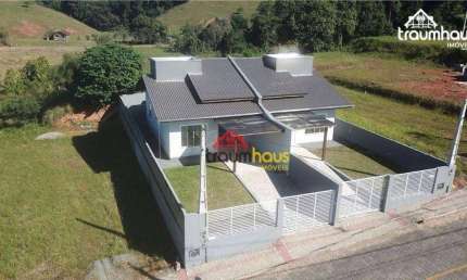 Casa com 2 dormitórios à venda, 84 m² por R$ 385.000,00 - Centro - Massaranduba/SC