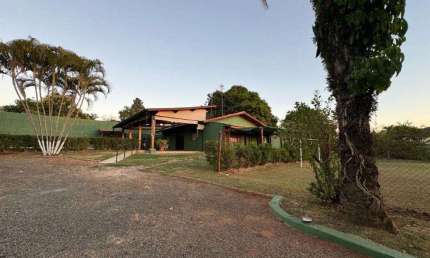 Chácara à venda em Jaguariúna, Parque Ana Helena, com 3 quartos, com 2000 m², Condomínio Ana Helena