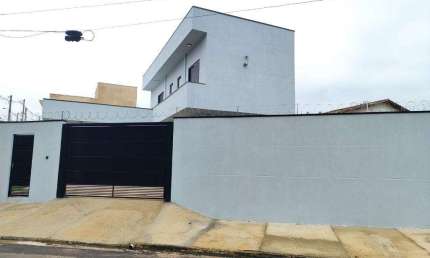 Casa à venda em Jaguariúna, Jardim Europa, com 2 suítes, com 103 m²
