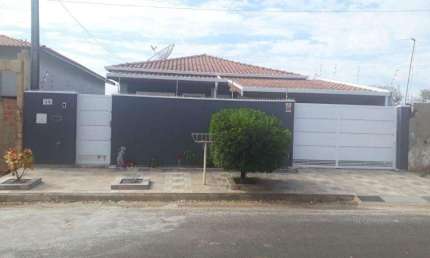Casa à venda em Jaguariúna, Jardim Europa, com 2 quartos, com 133 m²