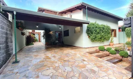 Casa à venda em Jaguariúna, Estância das Flores, com 3 quartos, com 297 m²