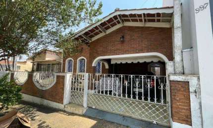 Casa à venda em Jaguariúna, Centro, com 3 quartos, com 184.8 m²