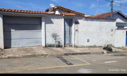 Casa à venda em Jaguariúna, Centro, com 2 quartos, com 82 m²
