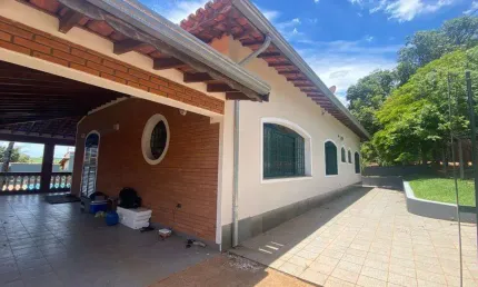 Chácara à venda em jaguariúna, parque ana helena, com 3 quartos, com 951.6 m², condomínio ana helena