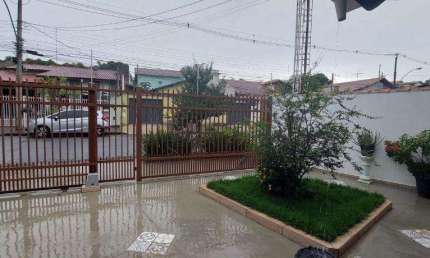 Casa à venda em Jaguariúna, Jardim Mauá II, com 4 quartos, com 224 m²