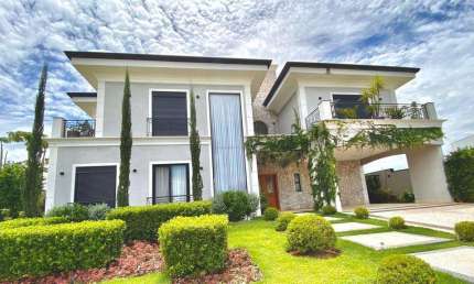 Casa à venda em Jaguariúna, Residencial Campo Camanducaia, com 4 suítes, com 329 m²