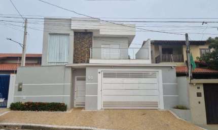 Casa à venda em Jaguariúna, Nova Jaguariúna, com 3 quartos, com 267 m²