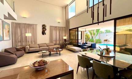 Casa à venda em Jaguariúna, Residencial Campo Camanducaia, com 4 suítes, com 417 m²