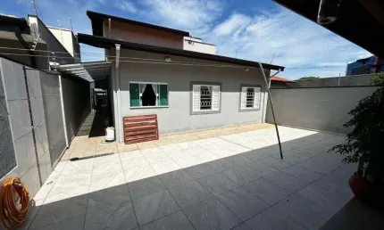 Casa à venda em jaguariúna, jardim europa, com 4 quartos, com 237 m²