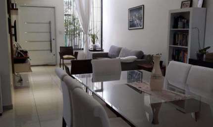 Casa à venda em Jaguariúna, Jardim São João 2° Parte, com 4 quartos, com 220 m²