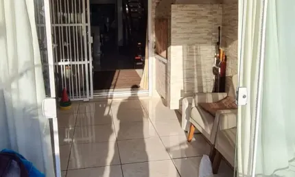 Sobrado 2 dormitórios em capão novo, sem taxa de condomínio, apenas 400m do mar