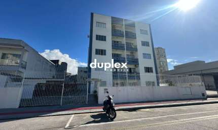 APARTAMENTO 2 DORMITÓRIOS SEMIMOBILIADO A 50 METROS BR101 EM SÃO JOSÉ