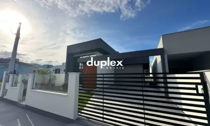 Casa térrea com 2 dormitórios, área gourmet e 2 vagas em são josé