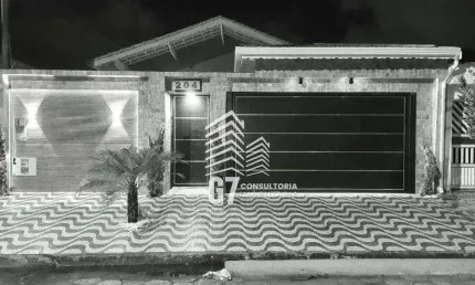 OPORTUNIDADE CASA ISOLADA, ALTO PADRÃO,NO CAIÇARA  COM PISCINA E HIDROMASSAGEM TODA AUTOMATIZADA.