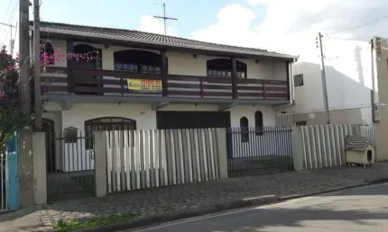 Casa com 4 quartos à venda na Rua Daniel Guimarães, 52, Planta Boros, Colombo, 539 m2 por R$ 800.000