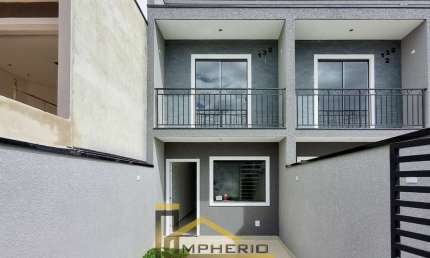 Imperdível oportunidade de adquirir casa com 2 quartos e 2 banheiros em Curitiba-PR, bairro Umbará.